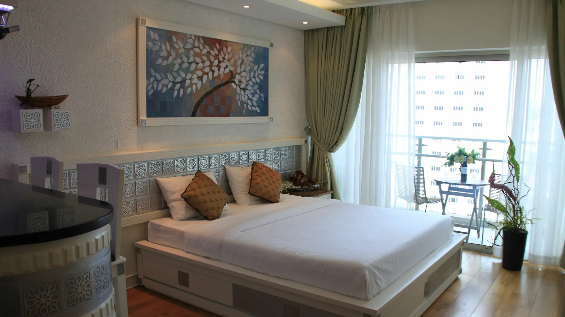 Lotus Village Condotel Nha Trang 0*,  Vietnam