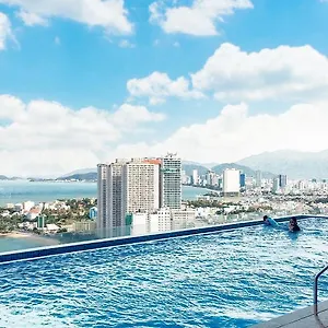 S Lux Scenia Bay Апартаменты