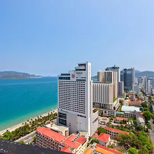 De' Lora Goldcoast Апартаменты