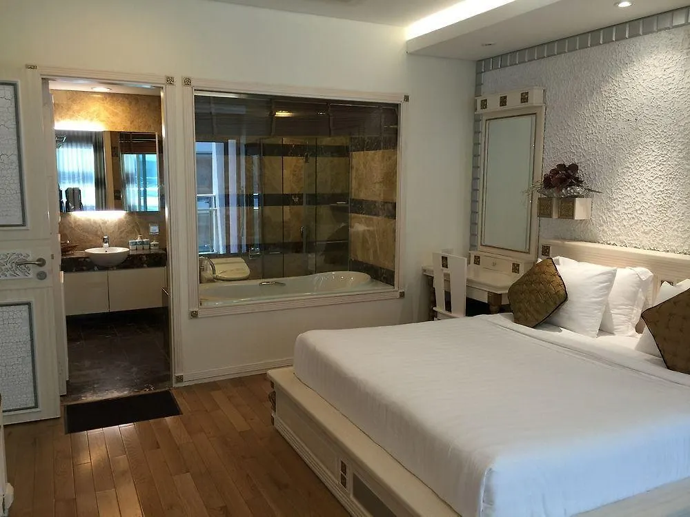Lotus Village Condotel Нячанг Апартаменты