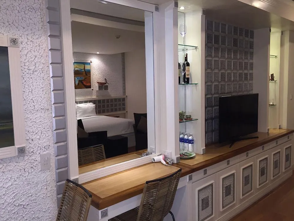 Lotus Village Condotel Нячанг