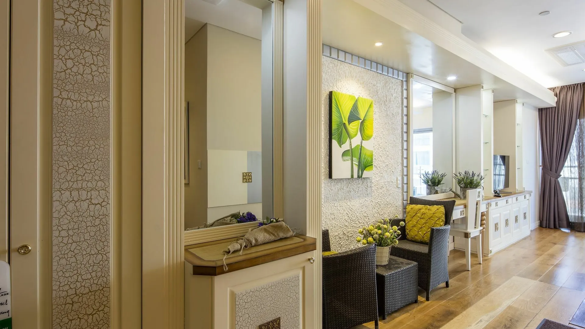Lotus Village Condotel Нячанг