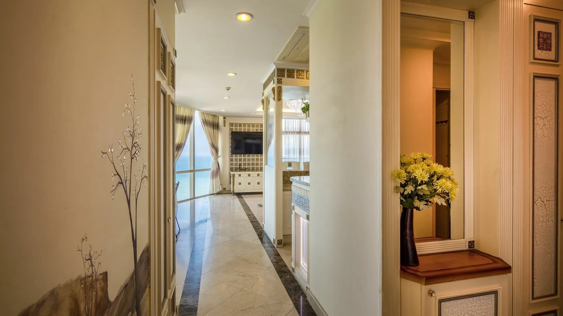 Lotus Village Condotel Нячанг